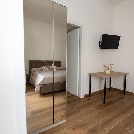 Maraf Rooms Torre Annunziata Buitenkant foto